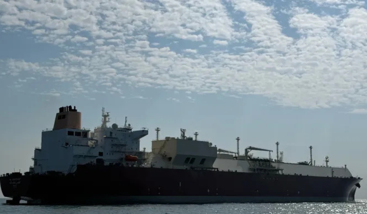 Qatari LNG Tanker Al-Kharaitiyat Becomes First to Transit Strait of Hormuz Since Outbreak of War